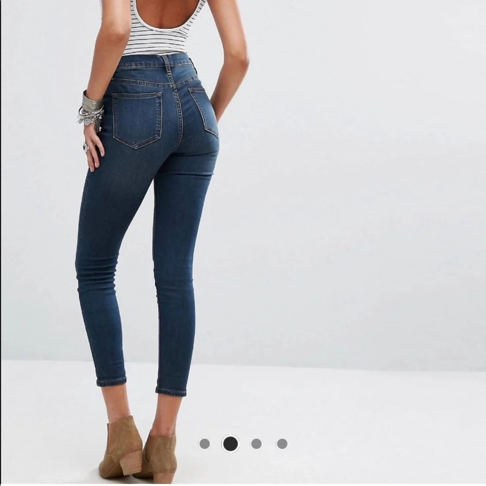FREE PEOPLE blue stretch high rise skinny jeans denim dark wash. Size 27 crop - Picture 1 of 11